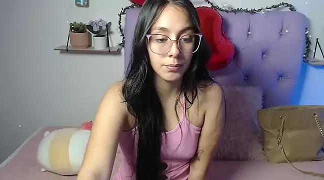 Snapshot of Freyja_01 chatting on 02.07.25 Freyja 01 online show from 02.07.25