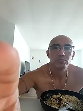 Snapshot of exmilitary chatting on 10.14.25 exmilitary online show from 10.14.25