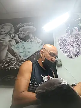 Snapshot of exmilitary chatting on 11.20.25 exmilitary online show from 11.20.25