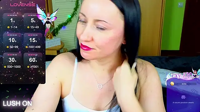 Roxyy Star online show from 01.13.25