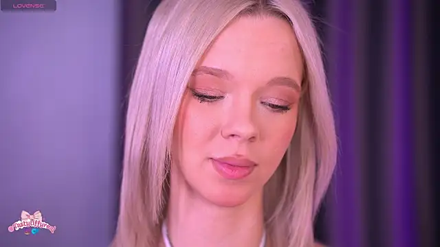  AlinaBailey online show from 04.27.26