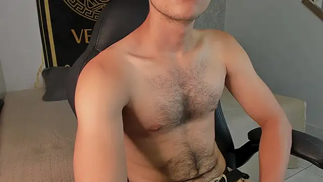 Desmon Clark online show from 01.14.25