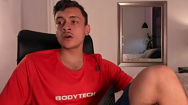 Desmon Clark online show from 03.20.25