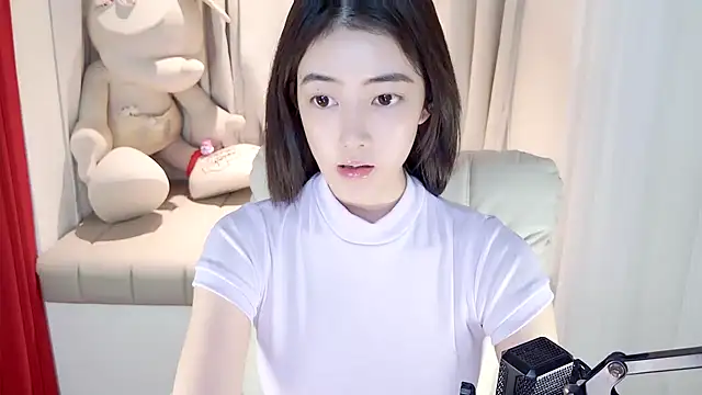 initial-lucky online show from 01.13.25