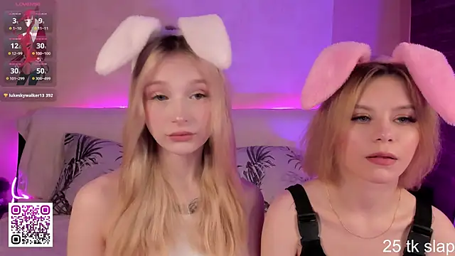 Naughty  Couplles online show from 03.17.25