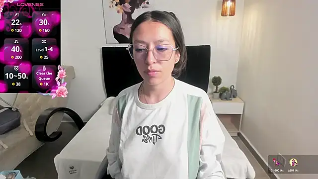 Scarlett  bell online show from 02.18.25