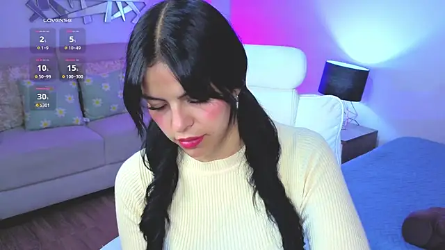 Snapshot of Eliie_Ruizz chatting on 02.21.26 Eliie Ruizz online show from 02.21.26