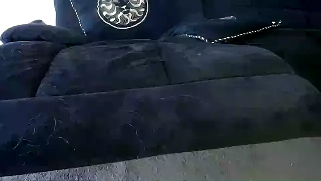 Snapshot of Niquitasparkles chatting on 11.25.25 Niquitasparkles online show from 11.25.25