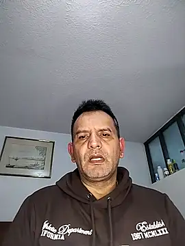 RogueTraveler online show from 11.04.25