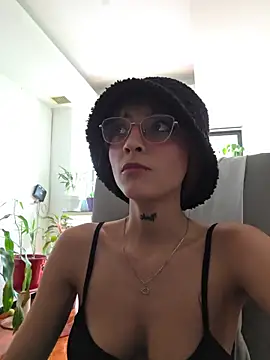 Snapshot of Dani_pegin chatting on 07.28.26 Dani pegin online show from 07.28.26