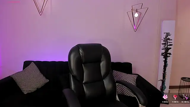 AmberFarrell online show from 10.14.25