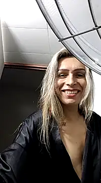 Snapshot of Princess_Helena chatting on 01.25.25 Princess Helena online show from 01.25.25