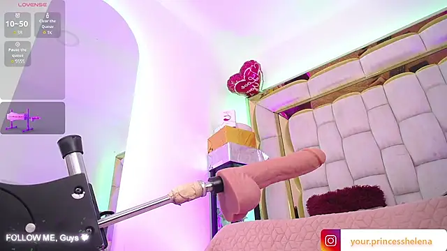 Snapshot of Princess_Helena chatting on 03.11.25 Princess Helena online show from 03.11.25