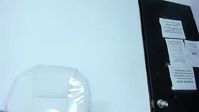 Snapshot of HannaPaola chatting on 02.08.25 HannaPaola online show from 02.08.25