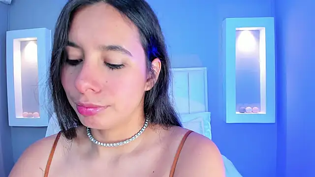 Snapshot of HannaPaola chatting on 09.23.25 HannaPaola online show from 09.23.25