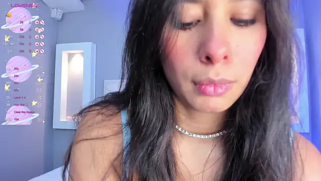 Snapshot of HannaPaola chatting on 09.25.25 HannaPaola online show from 09.25.25