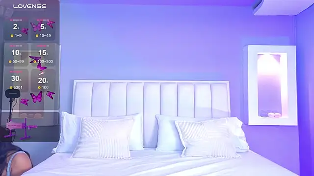 Snapshot of HannaPaola chatting on 10.06.25 HannaPaola online show from 10.06.25