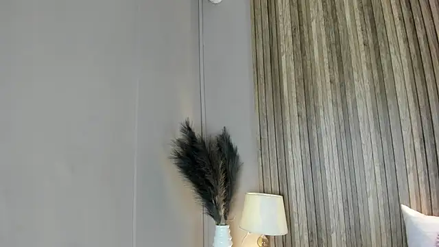 HannaPaola online show from 02.23.26