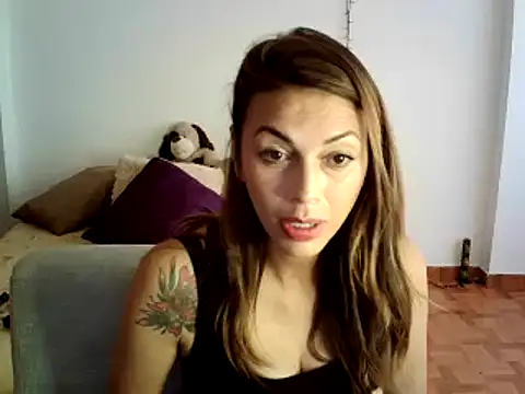 Hanna Charming online show from 12.04.24