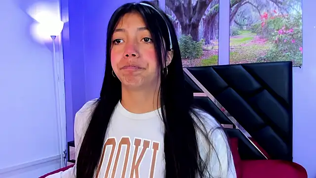 KimberlyVillaLobos online show from 10.08.25