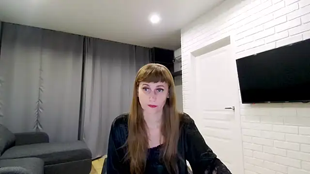 Daniella Lorente online show from 10.28.25