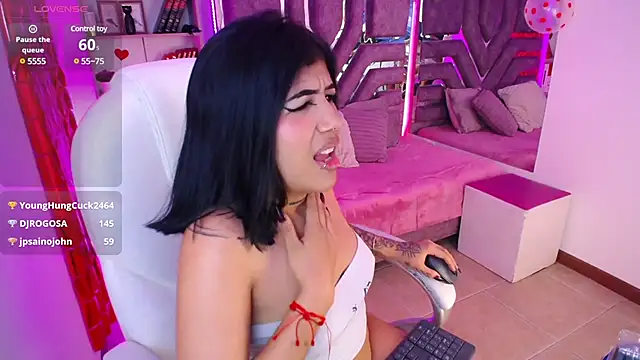 AliceWalker 11 online show from 02.12.25