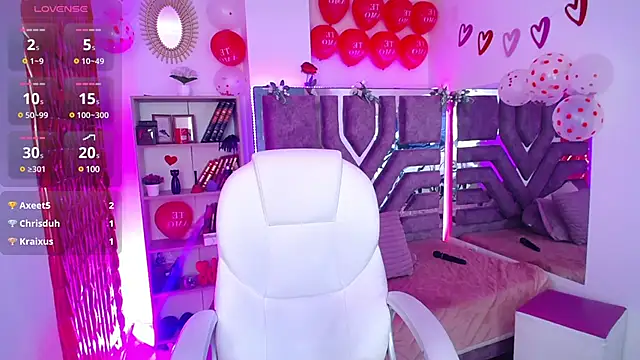 AliceWalker 11 online show from 02.16.25