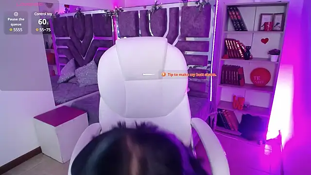 AliceWalker 11 online show from 03.04.25