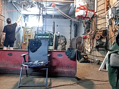 Snapshot of Frankdick01 chatting on 11.23.25 Frankdick01 online show from 11.23.25