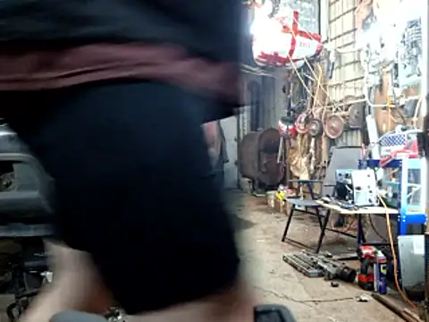 Snapshot of Frankdick01 chatting on 12.03.25 Frankdick01 online show from 12.03.25