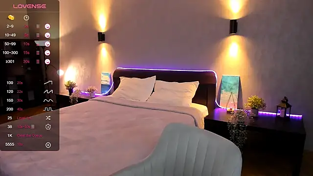 hannacheekss  online show from 01.29.25