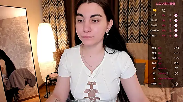 hannacheekss  online show from 03.03.25