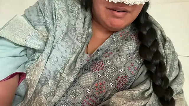 MashaCL online show from 10.08.25