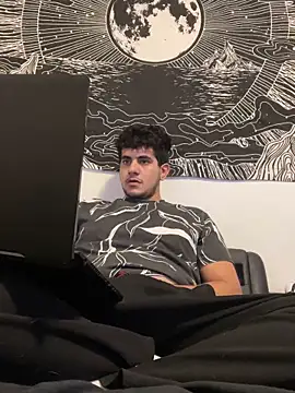 krispykreme17 online show from 12.02.24