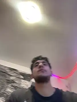 krispykreme17 online show from 02.28.25