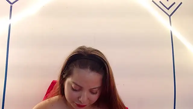 Emawalker  online show from 03.07.25