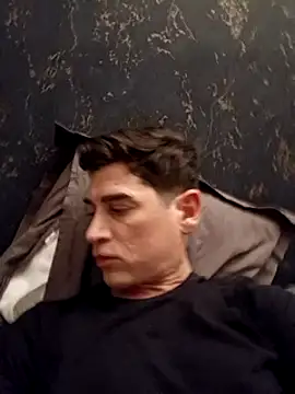 Snapshot of ElyasMatt chatting on 01.20.25 ElyasMatt online show from 01.20.25