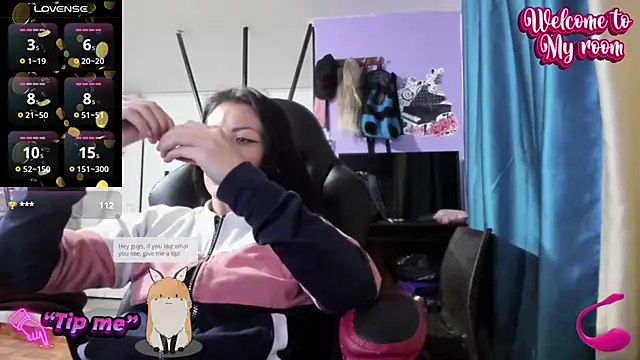 Snapshot of Tefannyy_ chatting on 01.25.25 Tefannyy online show from 01.25.25