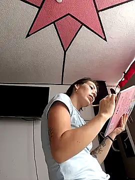 Snapshot of Tefannyy_ chatting on 02.12.25 Tefannyy online show from 02.12.25