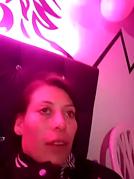 Snapshot of Tefannyy_ chatting on 03.22.25 Tefannyy online show from 03.22.25