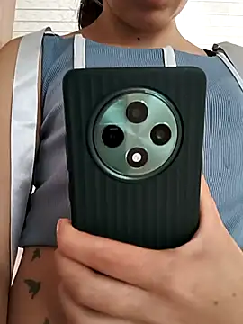 Snapshot of Tefannyy_ chatting on 09.23.25 Tefannyy online show from 09.23.25