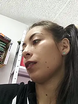 Snapshot of Tefannyy_ chatting on 09.26.25 Tefannyy online show from 09.26.25