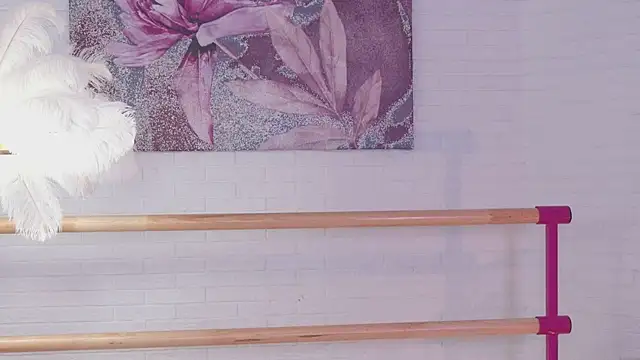 lylylovesyou online show from 02.23.25