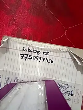 Snapshot of riteshika chatting on 12.17.25 riteshika online show from 12.17.25