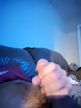 Snapshot of romemanxxx chatting on 02.05.25 romemanxxx online show from 02.05.25