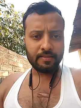 Snapshot of AlamJi07 chatting on 02.10.25 AlamJi07 online show from 02.10.25