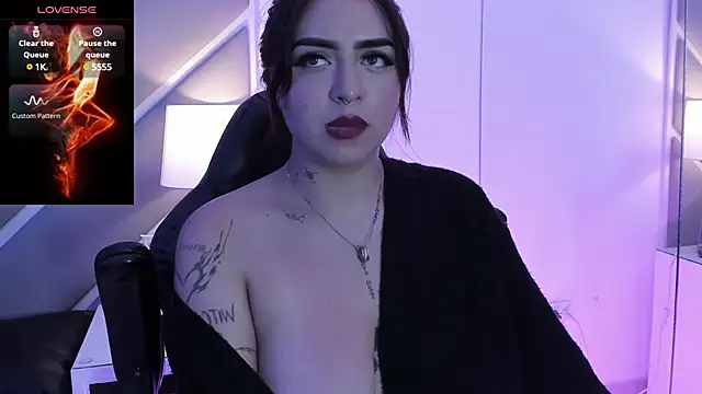 Snapshot of AnnikaMerliahh_ chatting on 01.26.25 AnnikaMerliahh online show from 01.26.25