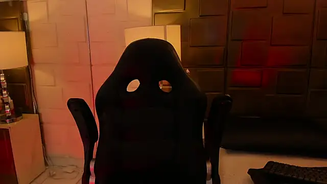 Snapshot of AnnikaMerliahh_ chatting on 03.04.25 AnnikaMerliahh online show from 03.04.25