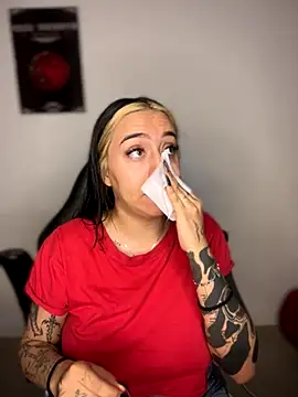 Snapshot of AnnikaMerliahh_ chatting on 11.06.25 AnnikaMerliahh online show from 11.06.25