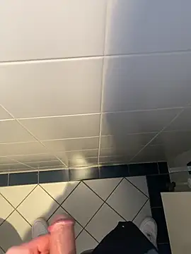 neilho1 online show from 02.18.25